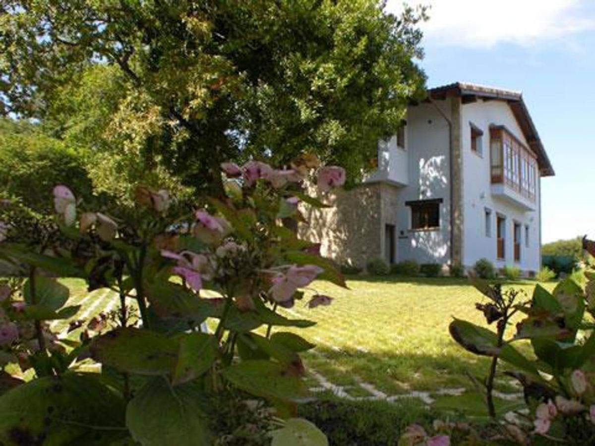 La Casona Encanto Rural - Apartahotel Spa Лянес Екстериор снимка
